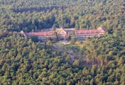 Rundflug über Beelitz Heilstätten / alte Lungen Kliniken