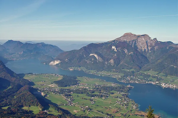 Rundflug über die Salzkammergutseen
