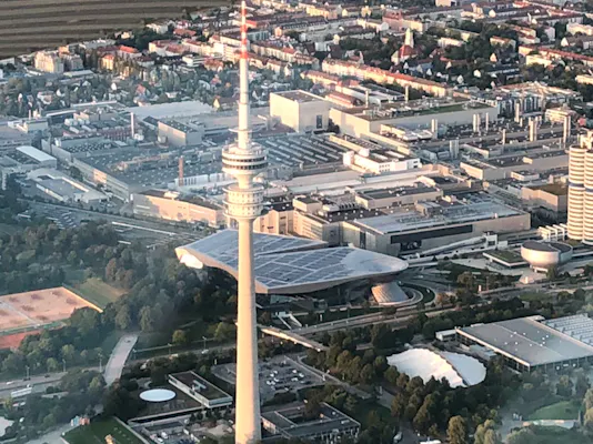 Erlebe Bayern von oben – Rundflug zur Zugspitze!