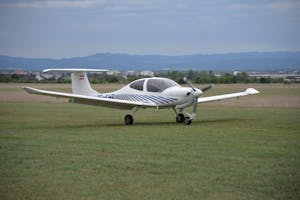 DA 40