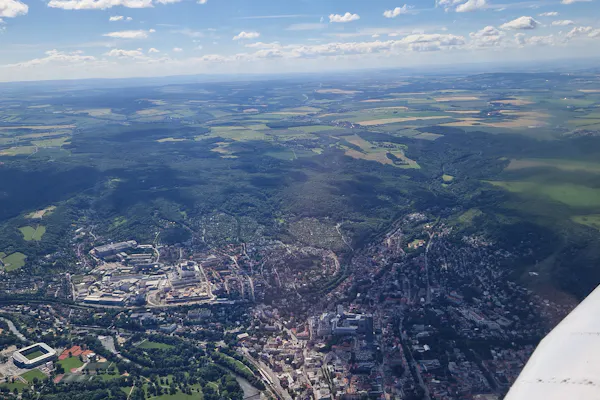 Im Privatflugzeug von Berlin nach Erfurt in 1:30h