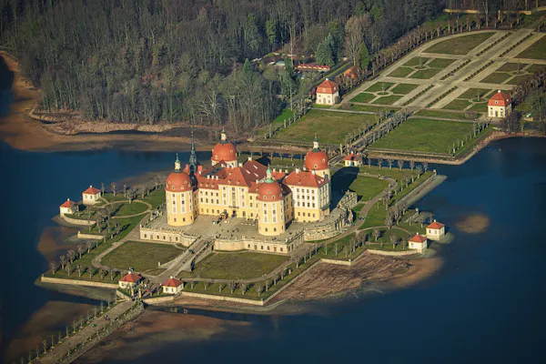 Zweistündiger Rundflug oder Streckenflug nach Wunsch 