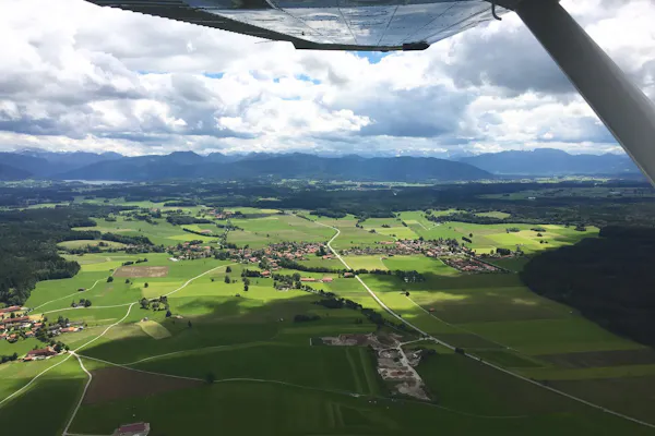 Alpenrundflug 30min z.B. Tegernsee, Walchensee, Spitzingsee, Sie entscheiden selbst wohin und wie lange