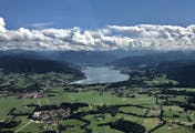 Alpenrundflug 45min z.B. Tegernsee, Walchensee, Spitzingsee, Wendelstein, Sie entscheiden selbst wohin und wie lange