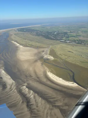 Rundflug über das nordfriesische Wattenmeer