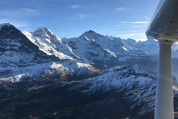 05. Berner Alpen mit Eiger, Mönch und Jungfrau