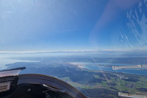 Rundflug über Bodensee nach Vorarlberg in Österreich