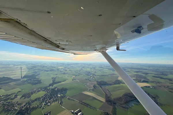 Großer Rundflug: Bremen, Hamburg und Nordseeküste