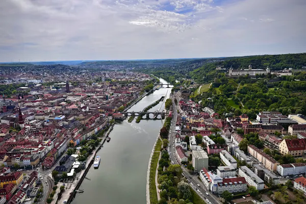 Hubschrauberrundflug über Würzburg und Umgebung
