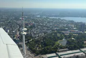 Rundflug über Hamburg mit Finkenwerder und Alster