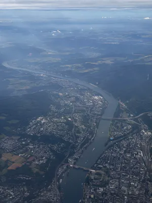 Köln (Umgebung) Beliebiger Streckenflug innerhalb Europa (x2 Engine Flugzeug zur Verfügung)