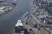 Rundflug über Hamburg, Hafen, Alster, Elfi