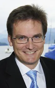 André B.