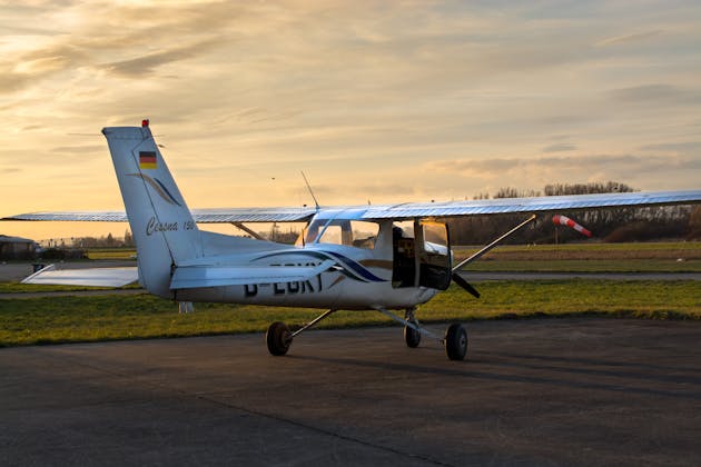 Cessna 150L Reims
