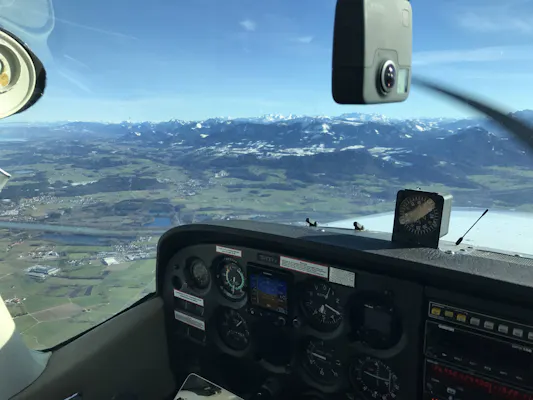 Herrlicher Flug über City München - Bayrische Seen