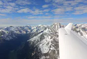 Flug für Tim nach Innsbruck